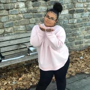 Meet your Posher, Ashleey